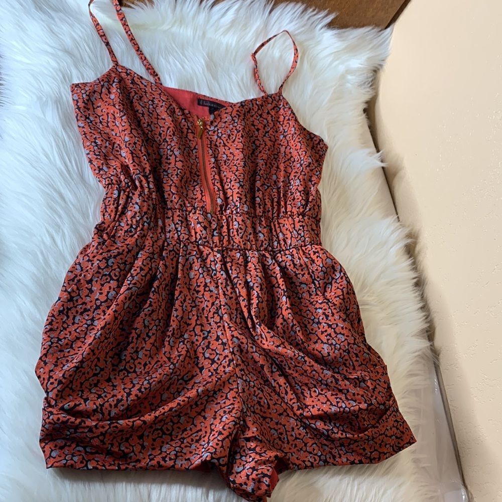 Lucca Couture Bubble Shorts Romper Size XS